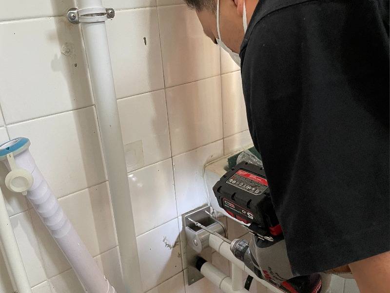 Project Home Works Ageing-in-Place (Habitat For Humanity Hong Kong_modification_toilet